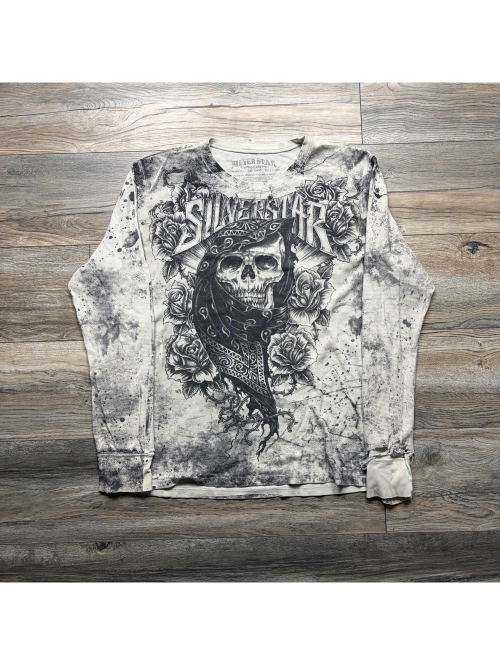 Silver Star Long Sleeve Skull Graphic Thermal Shirt Size Large